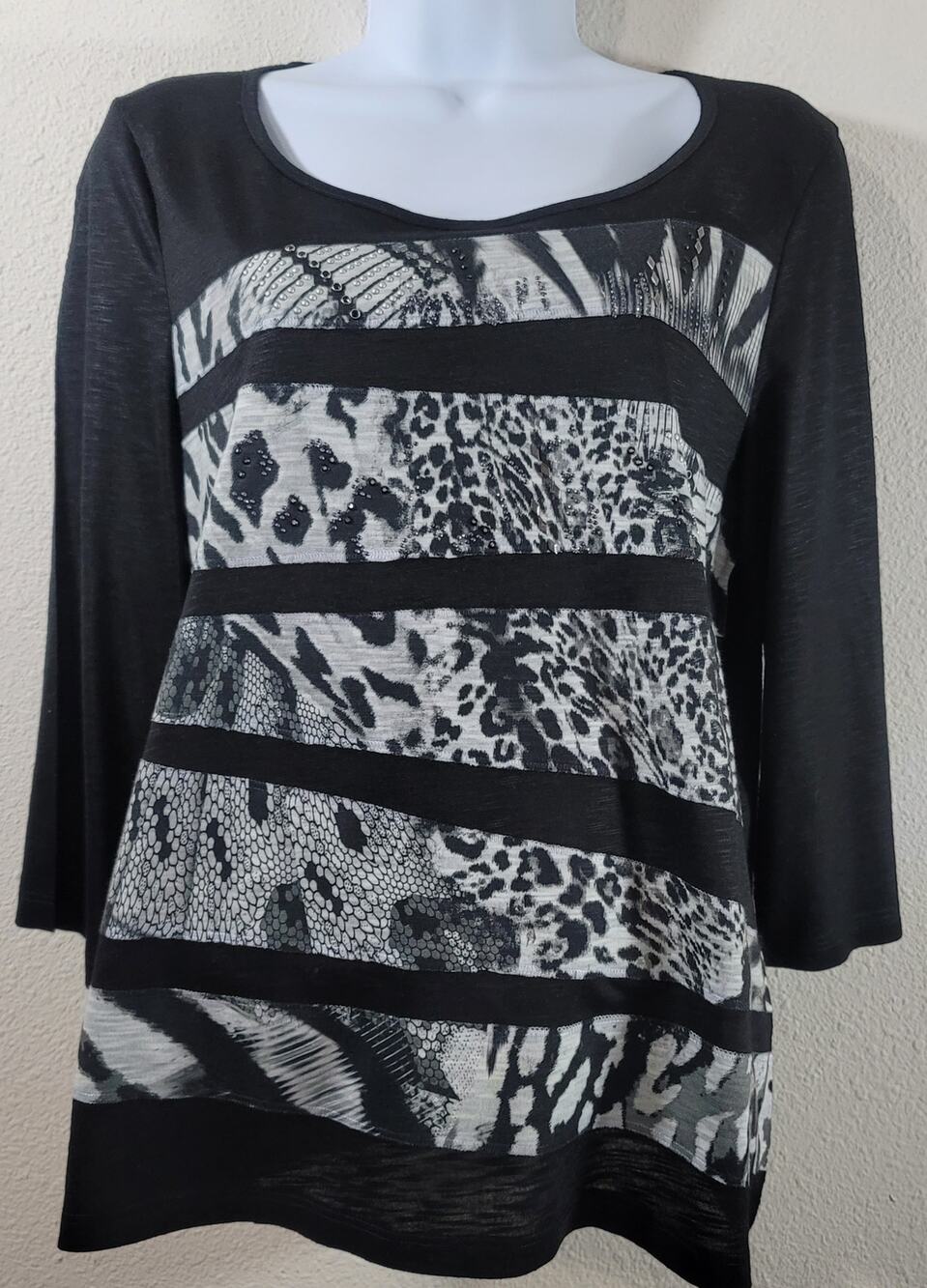 Chico's Black Gray Animal Print Beading Top 1 Medium New Without Tags Soft